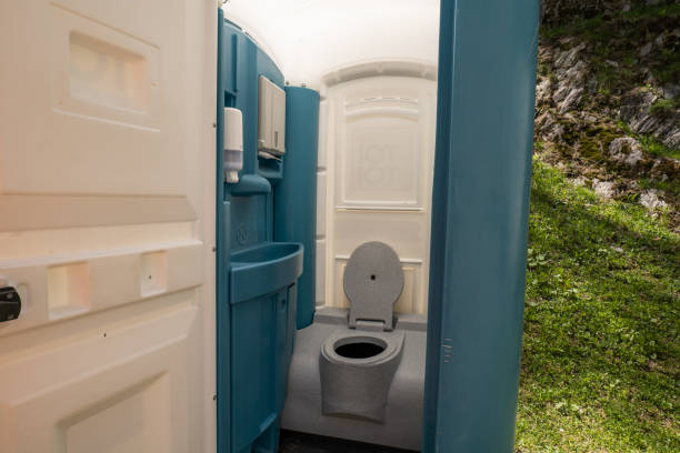 Portable bathroom rental in Lipscom, AL